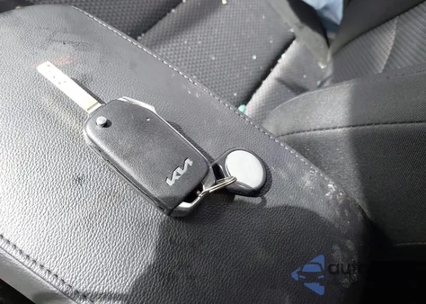 2025 Kia Soul Lx z USA, uszkodzony, nr VIN KNDJ23AU2S7922443